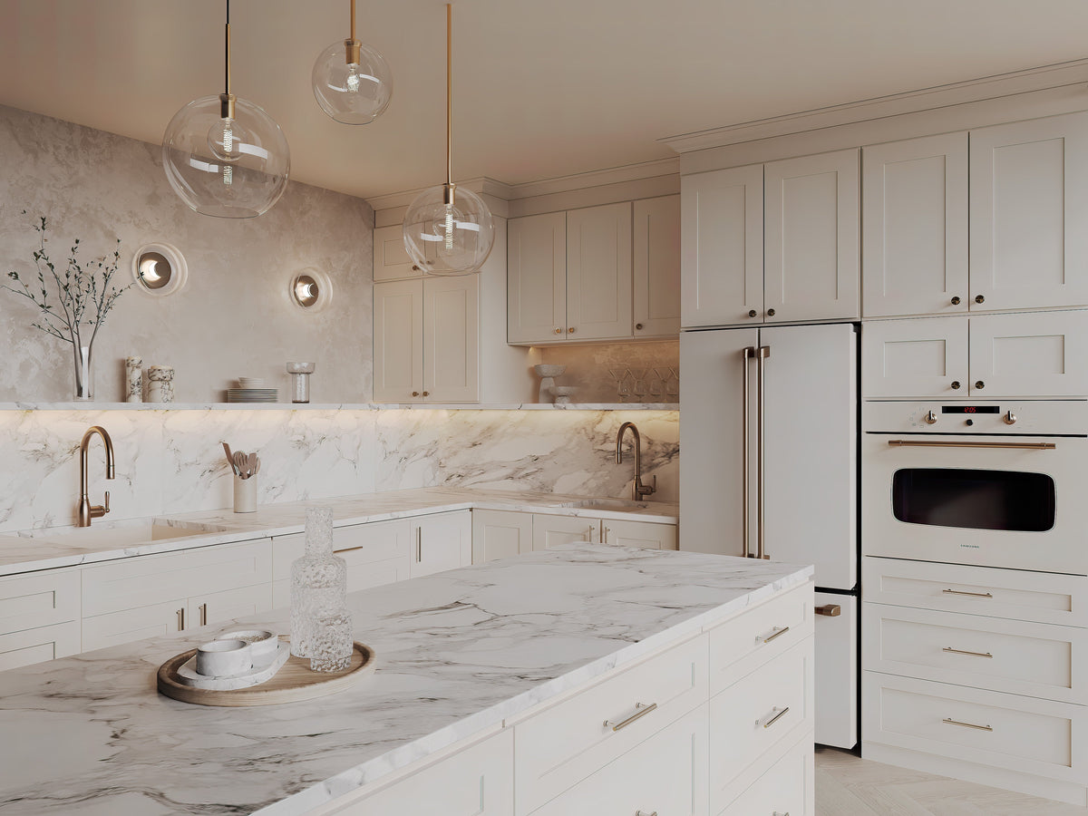 Kitchen scene featuring Champagne Shaker cabinets